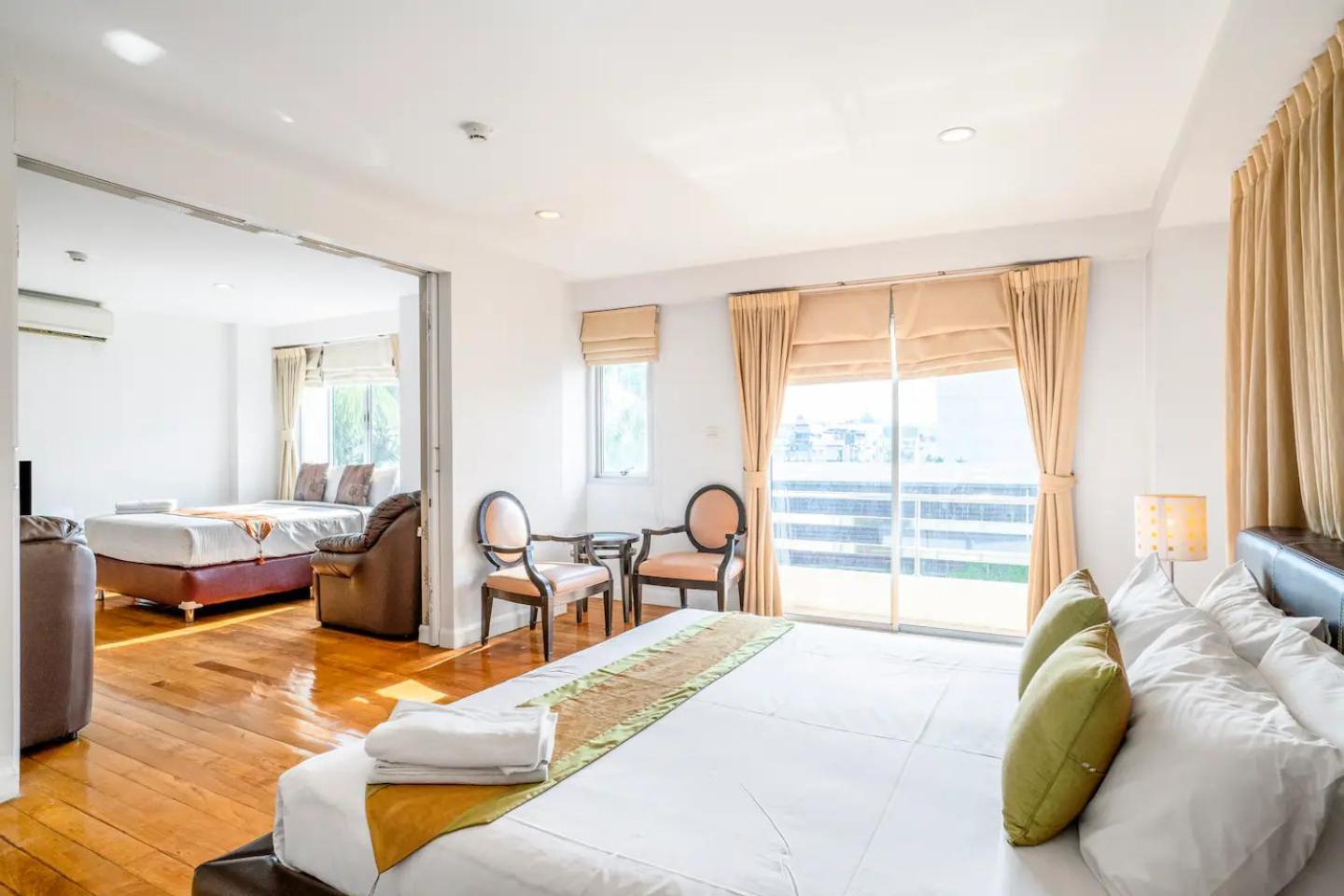Nara Suite Residence Банкок Екстериор снимка
