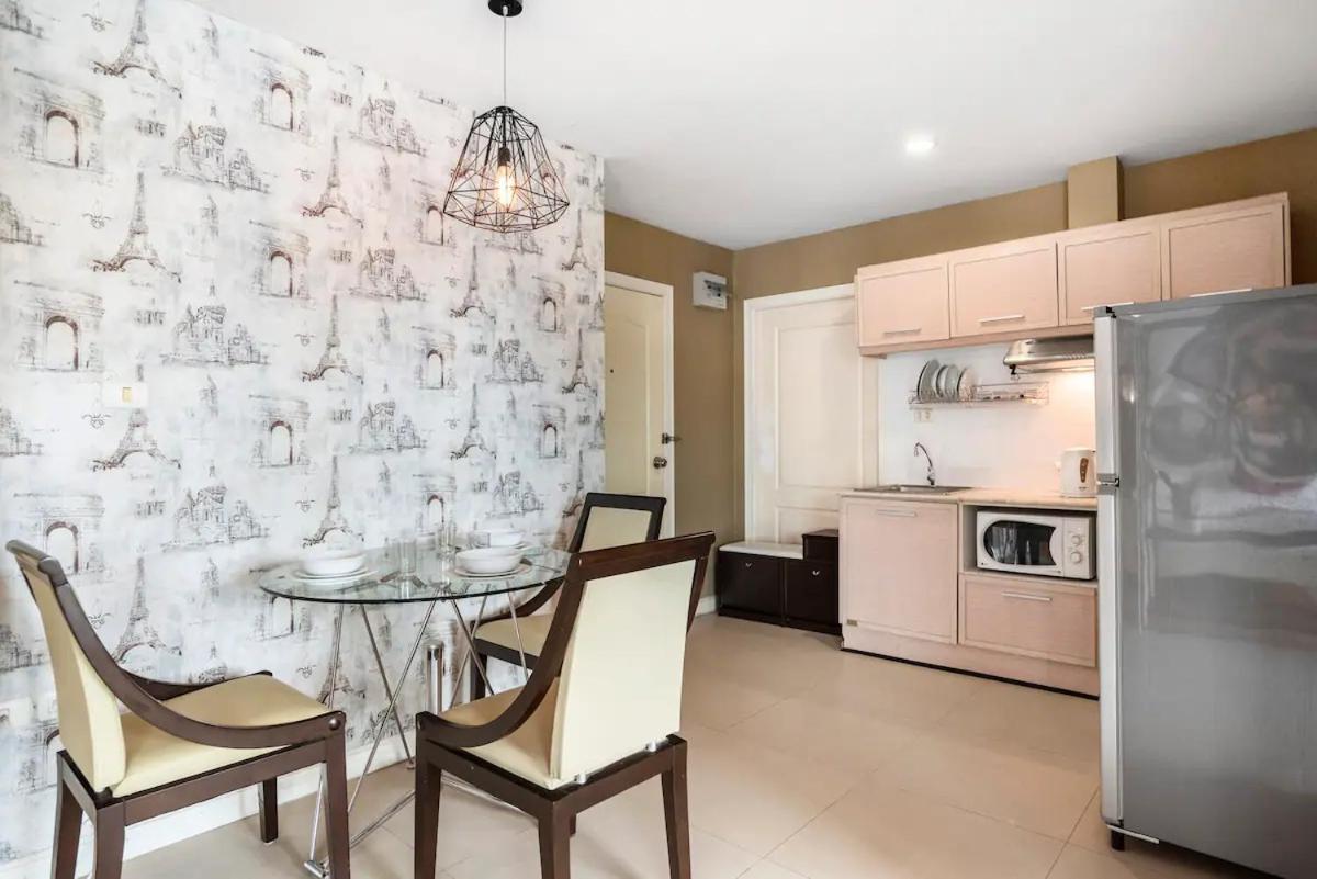 Nara Suite Residence Банкок Екстериор снимка