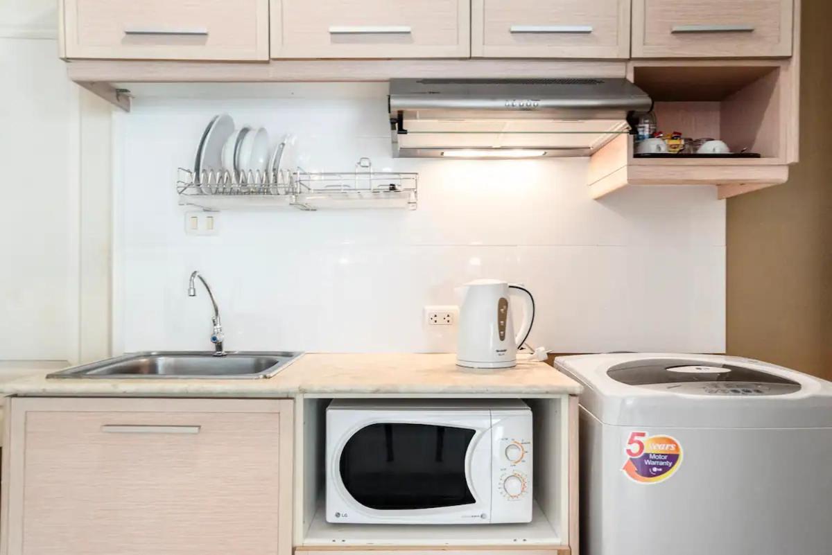 Nara Suite Residence Банкок Екстериор снимка