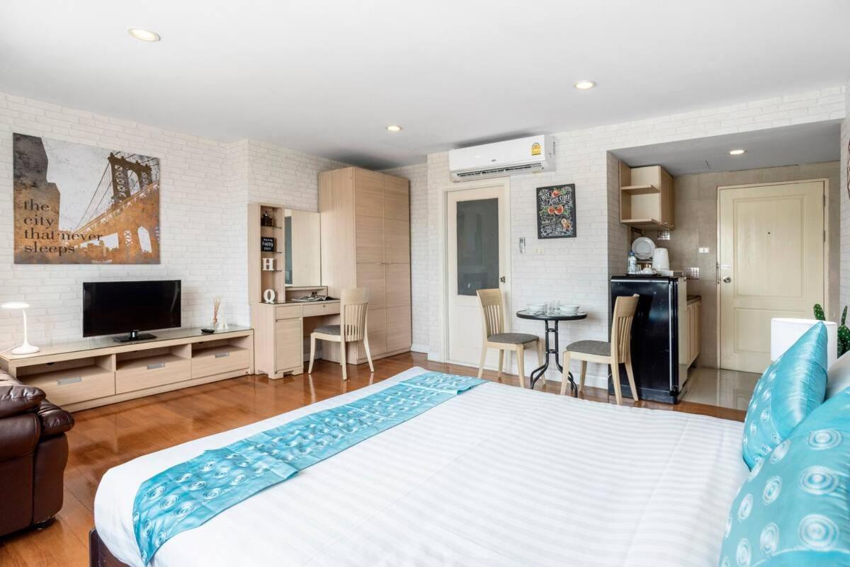 Nara Suite Residence Банкок Екстериор снимка